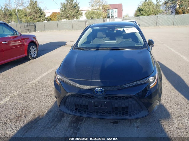 Toyota Corolla Hybrid Le 2021 JTDEAMDE5MJ013178 Image 13