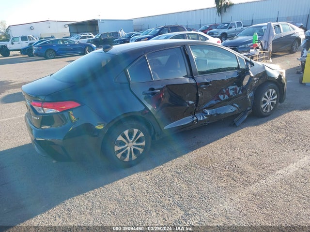 Toyota Corolla Hybrid Le 2021 JTDEAMDE5MJ013178 Image 4