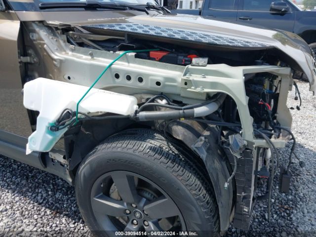 SALEP7EU1L2002735 Land Rover Defender 110 Se