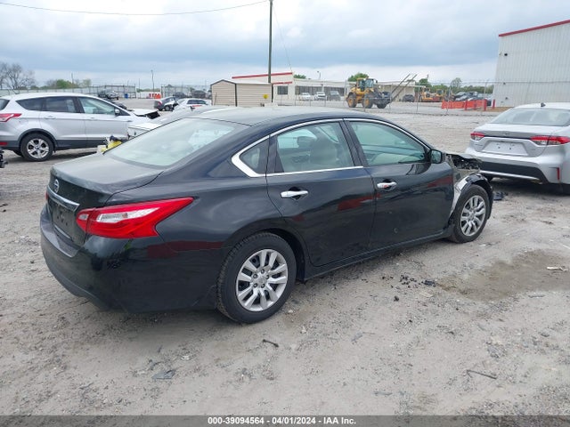 Nissan Altima 2.5 S 2017 1N4AL3AP9HC202635 Image 4