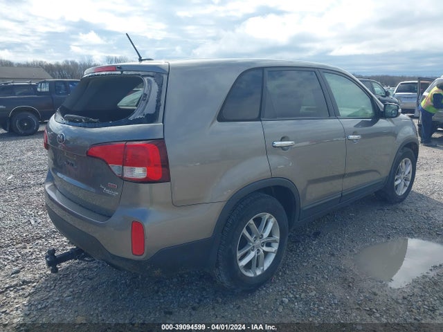 KIA SORENTO LX 2014 5XYKT3A65EG506803 Image 4