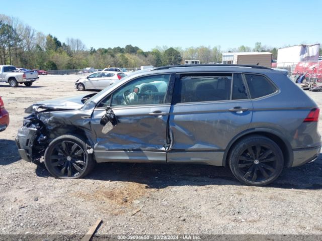 3VV3B7AX0MM053345 Volkswagen Tiguan 2.0t Se/2.0t Se R-line Black/2.0t Sel