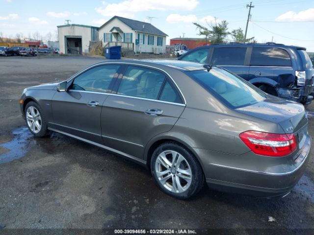 2011 MERCEDES-BENZ E 350 BLUETEC WDDHF2EB2BA437606 Photo 2