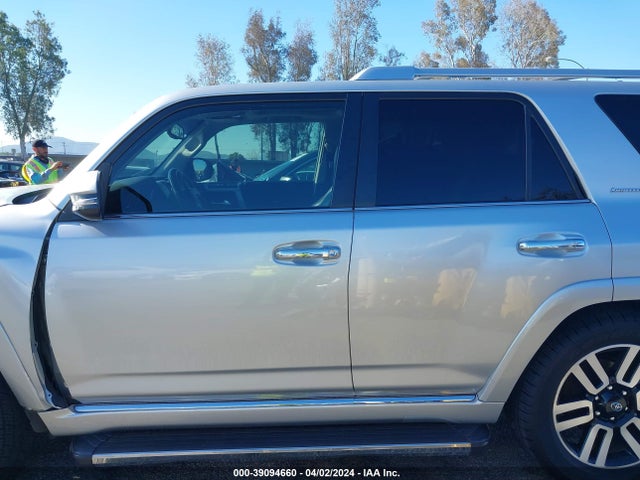 Toyota 4runner Limited 2015 JTEZU5JR6F5089604 Image 15