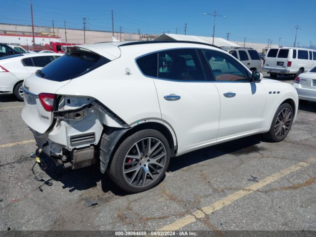 ZN661YUS9HX256169 Maserati LEVANTE S