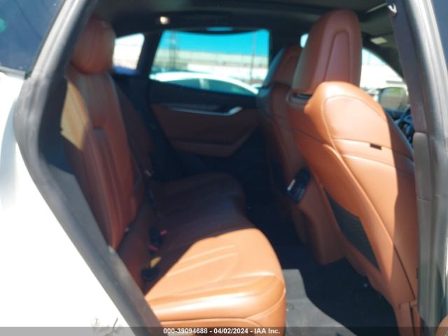 ZN661YUS9HX256169 Maserati LEVANTE S