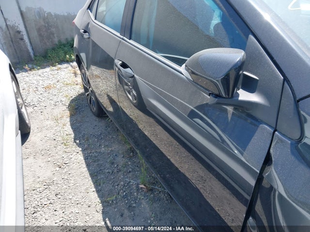 Toyota COROLLA SE 2018 5YFBURHEXJP847259 Image 14