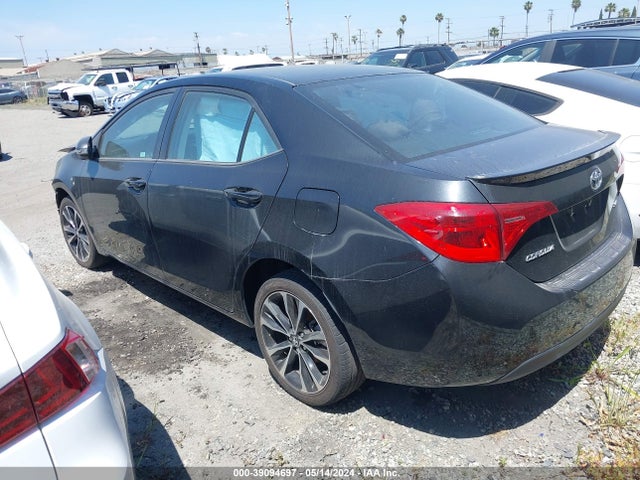 Toyota COROLLA SE 2018 5YFBURHEXJP847259 Image 3