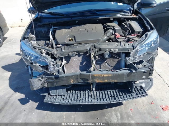 Toyota COROLLA SE 2018 5YFBURHEXJP847259 Image 6