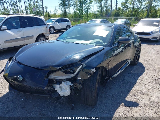 Toyota GR86 2022 JF1ZNBC18N8757977 Image 2