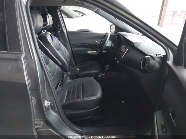 3N1CP5CU4KL522675 Nissan KICKS SR