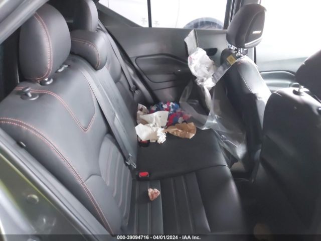 3N1CP5CU4KL522675 Nissan KICKS SR