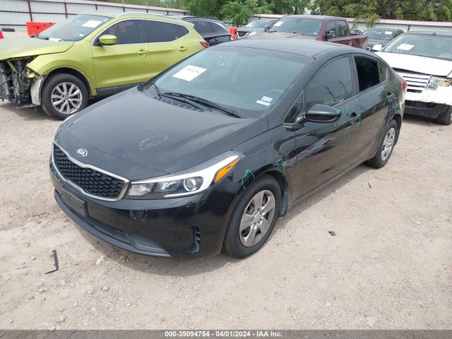 KIA FORTE LX 2017 3KPFK4A72HE015741 Image 2