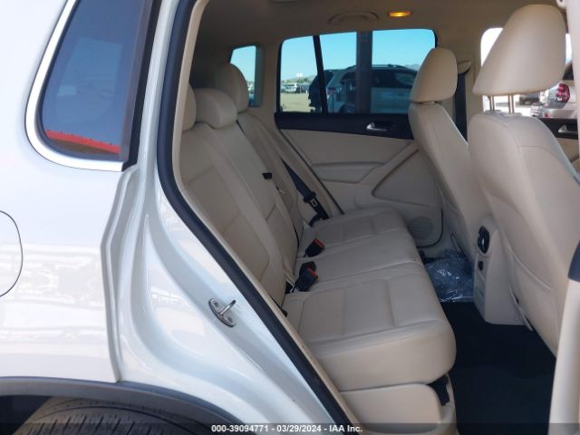WVGRV7AX9HK003780 Volkswagen Tiguan 2.0t Wolfsburg Edition
