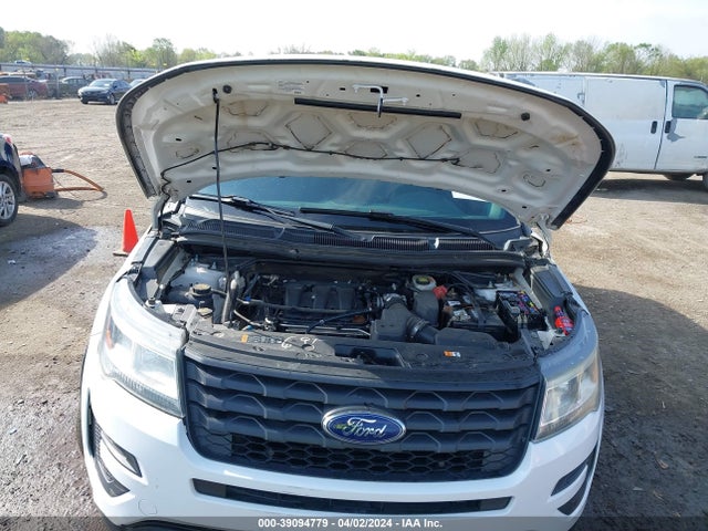 Ford Utility Police Interceptor 2016 1FM5K8AR8GGB74181 Image 10