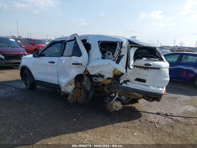 Ford Utility Police Interceptor 2016 1FM5K8AR8GGB74181 Image 3