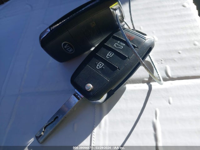KIA Optima Lx 2016 5XXGT4L35GG039372 Image 11