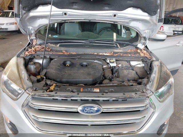 Ford ESCAPE SE 2017 1FMCU9G92HUC35834 Image 10