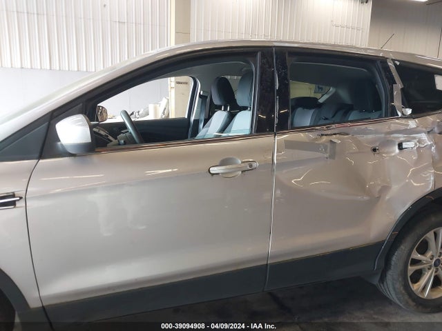 Ford ESCAPE SE 2017 1FMCU9G92HUC35834 Image 12