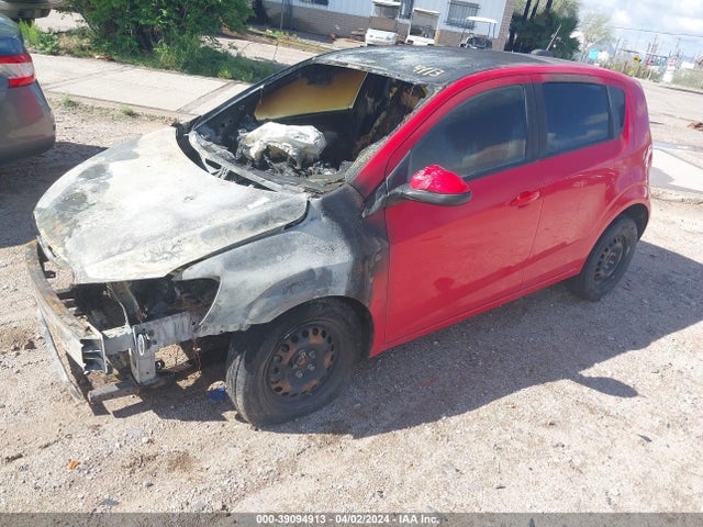 Chevrolet Sonic Ls Manual 2015 1G1JB6SH5F4136011 Image 2