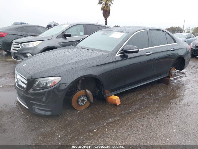 Mercedes-Benz E 300 2017 WDDZF4JB5HA094191 Image 2