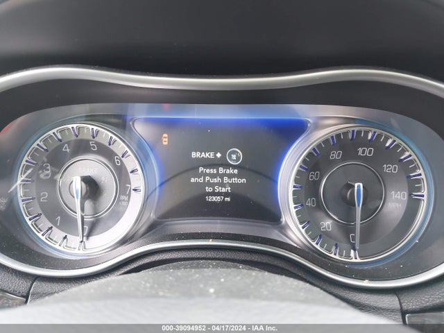 Chrysler 300C 2017 2C3CCAEG4HH570529 Image 7