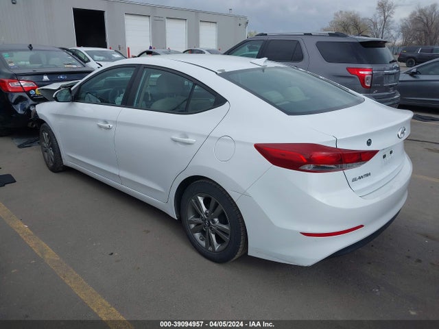 Hyundai ELANTRA SE 2017 5NPD84LF0HH128805 Image 3