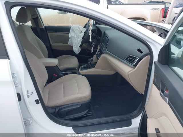 Hyundai ELANTRA SE 2017 5NPD84LF0HH128805 Image 5
