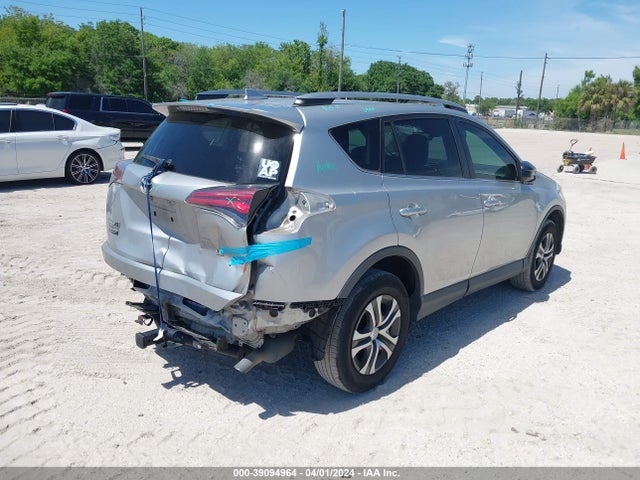 Toyota RAV4 LE 2018 2T3ZFREV4JW517314 Image 4