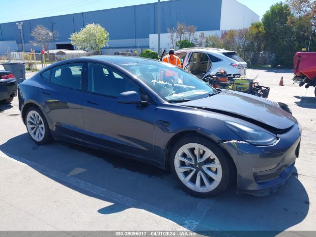 2021 Tesla Model 3 Long Range Dual Motor All-wheel Drive მანქანა იყიდება აუქციონზე, vin: 5YJ3E1EB6MF028892, აუქციონის ნომერი: 39095017