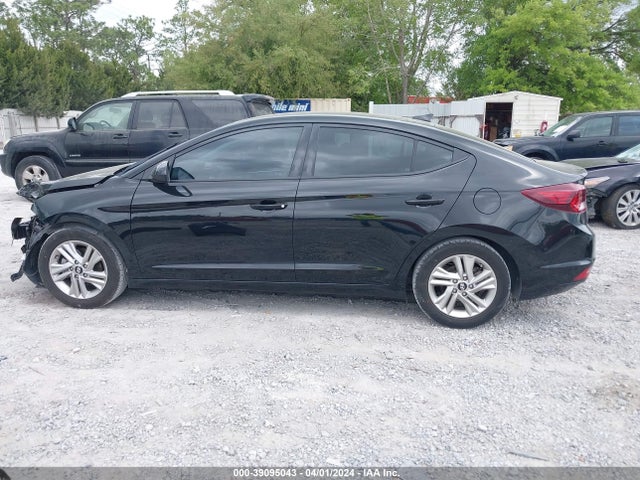 Hyundai ELANTRA SEL 2019 5NPD84LF7KH414187 Image 15