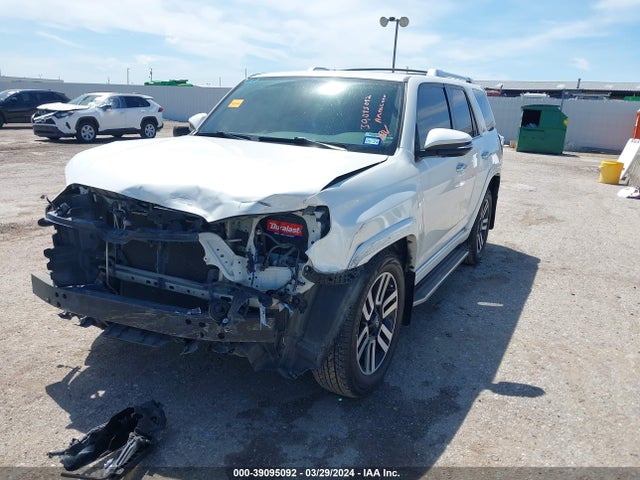 Toyota 4runner Limited 2016 JTEZU5JR2G5135298 Image 2