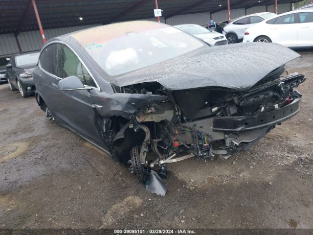 Продажа на аукционе авто 2018 Tesla Model X 100d/75d/p100d, vin: 5YJXCDE21JF140245, номер лота: 39095101