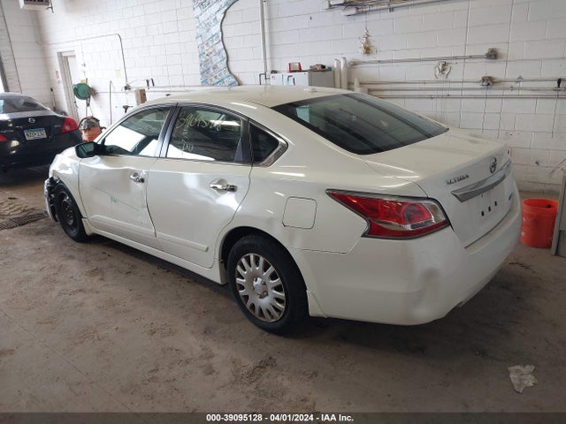 Nissan Altima 2.5 S 2014 1N4AL3AP3EC186511 Image 3