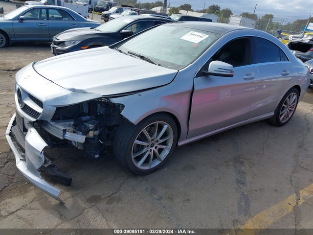 Mercedes-Benz CLA 250 2015 WDDSJ4EB9FN192088 Image 2