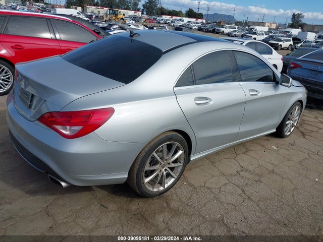 Mercedes-Benz CLA 250 2015 WDDSJ4EB9FN192088 Image 4
