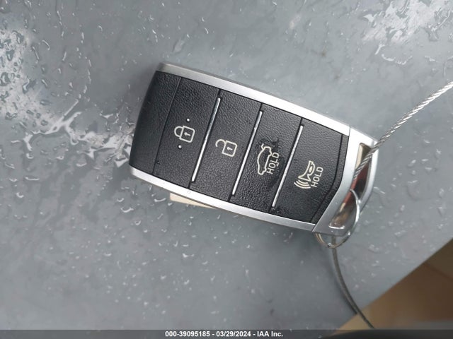 Genesis G80 3.8 2017 KMHGN4JE6HU190971 Image 11
