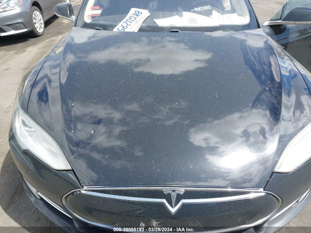 Tesla Model S 60/70/85 2015 5YJSA1H15FFP67586 Image 10