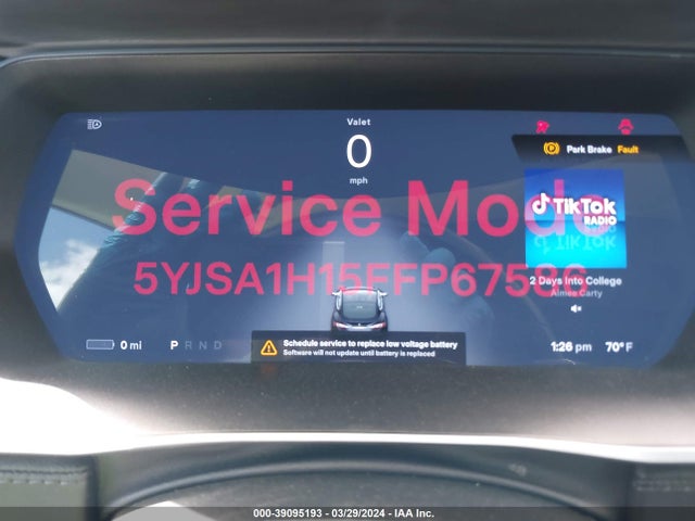 Tesla Model S 60/70/85 2015 5YJSA1H15FFP67586 Image 17