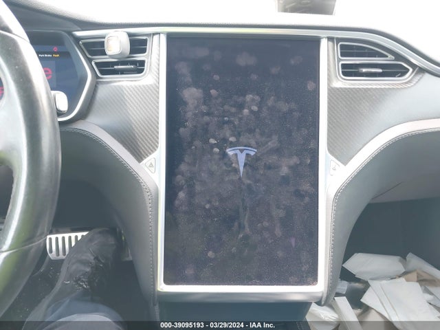 Tesla Model S 60/70/85 2015 5YJSA1H15FFP67586 Image 18