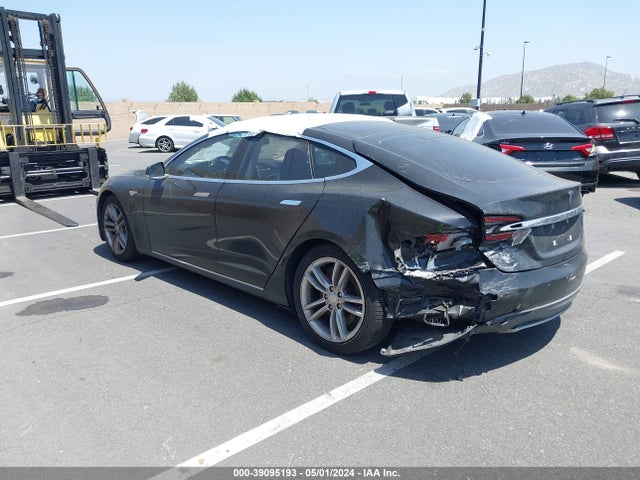 Tesla Model S 60/70/85 2015 5YJSA1H15FFP67586 Image 3