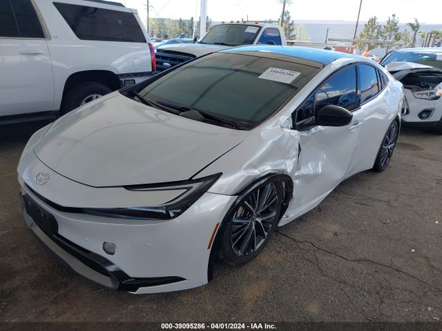 Toyota PRIUS XLE 2024 JTDACAAU0R3016388 Image 2