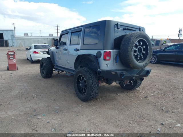 1C4HJWEG9FL532413 Jeep Wrangler Unlimited Sahara