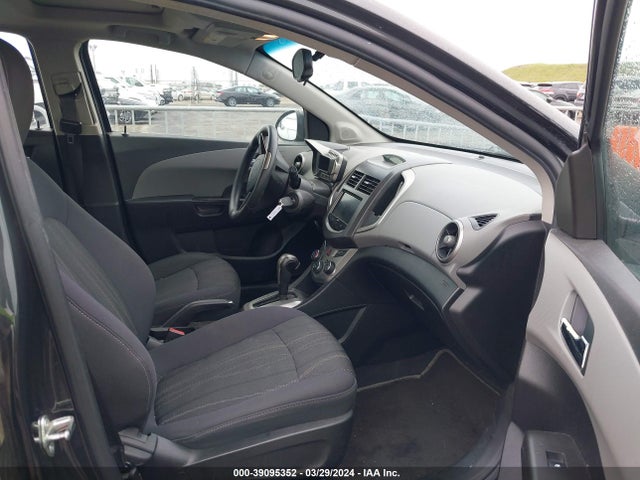 Chevrolet Sonic Lt Auto 2014 1G1JC6SB5E4134069 Image 5