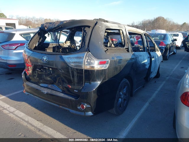 Toyota Sienna Se 8 Passenger 2017 5TDXZ3DC8HS810477 Image 4