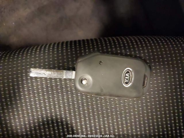 3KPF24AD8KE010007 KIA FORTE FE