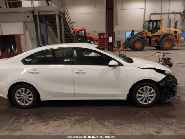 3KPF24AD8KE010007 KIA FORTE FE