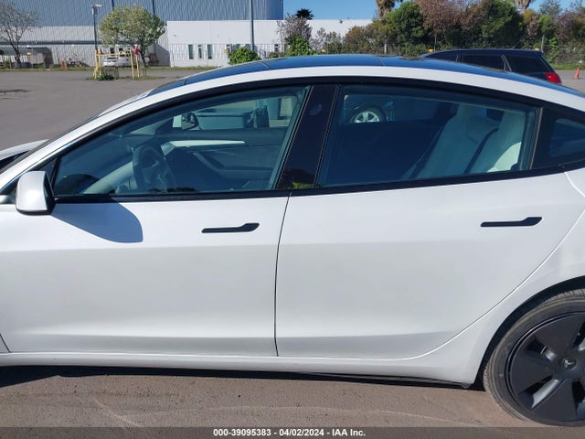 Tesla Model 3 Standard Range Plus Rear-wheel Drive 2021 5YJ3E1EA3MF073487 Image 14