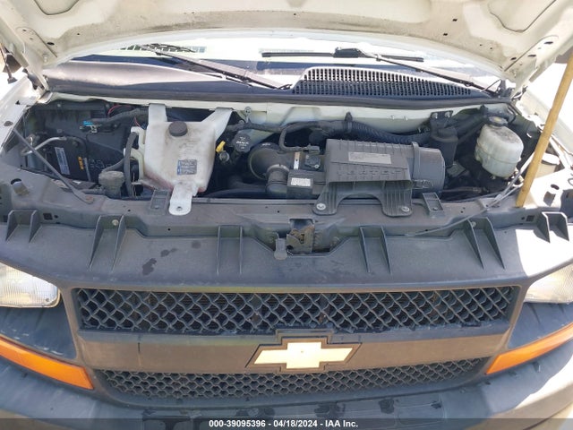 Chevrolet Express 2500 Work Van 2016 1GCWGAFFXG1321118 Image 10