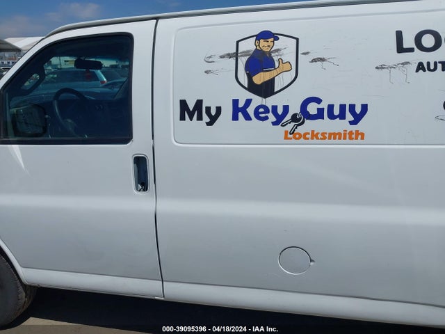Chevrolet Express 2500 Work Van 2016 1GCWGAFFXG1321118 Image 15